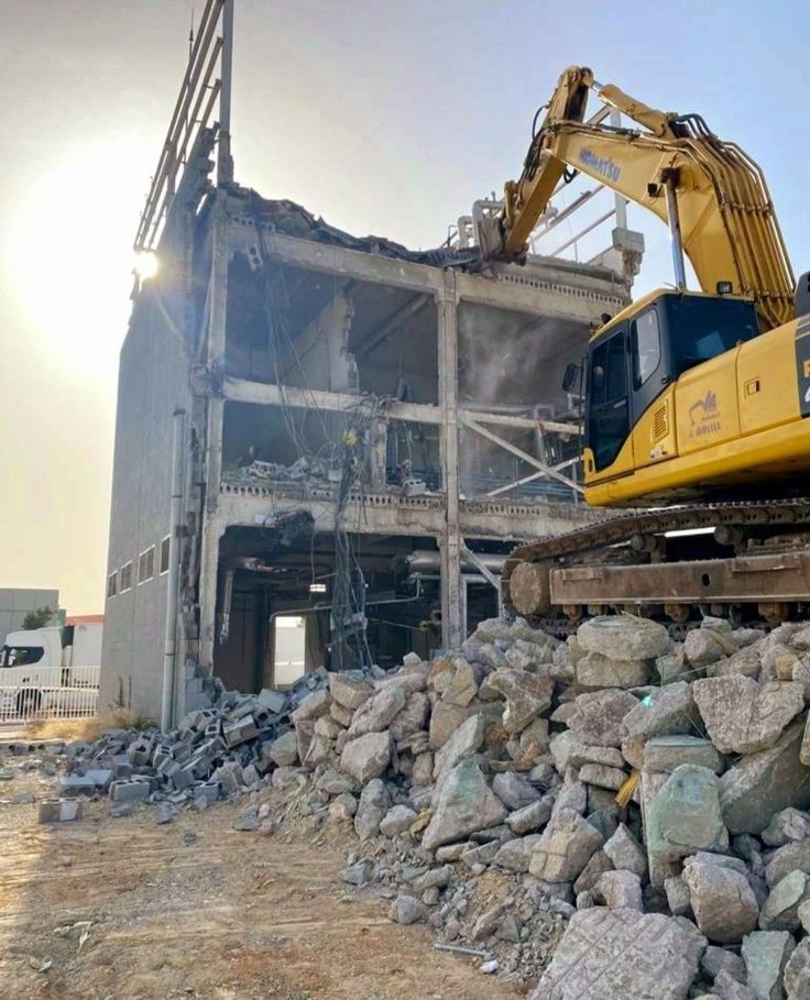 هدم وإزالة مباني جدة